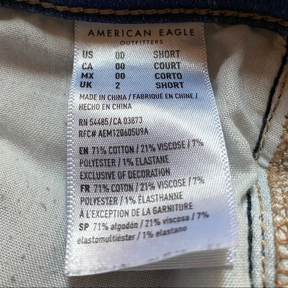 I’m selling brand new American eagle jeans!! - Picture 3 of 3